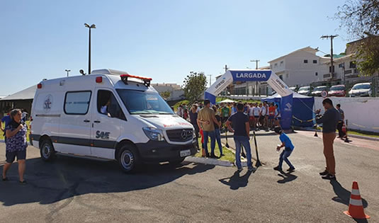Corrida das cores promovida pela UNESP em parceria com a Prefeitura Municipal de Itapeva